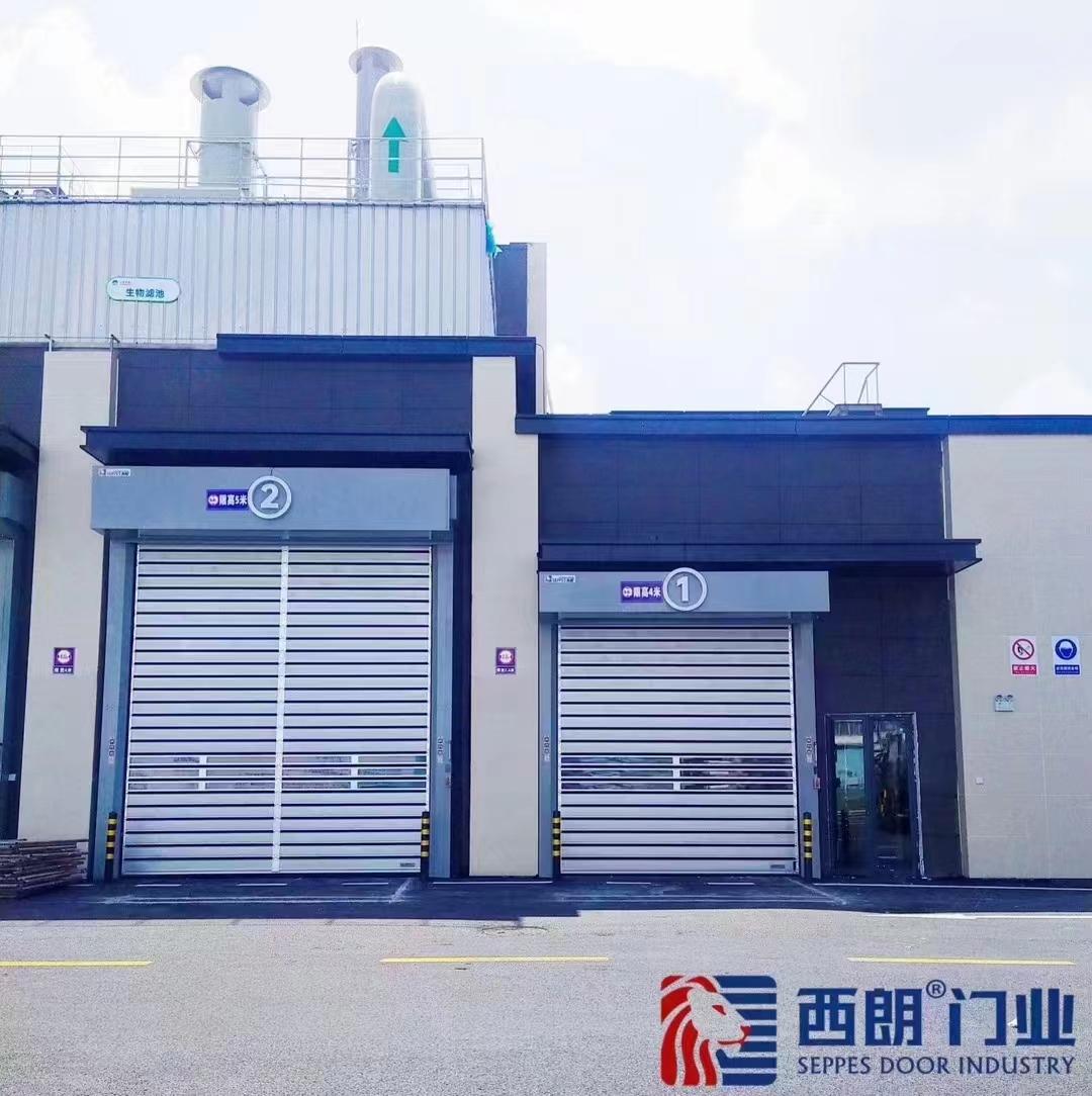 What are the benefits of using high speed spiral door at the cargo elevator entrance