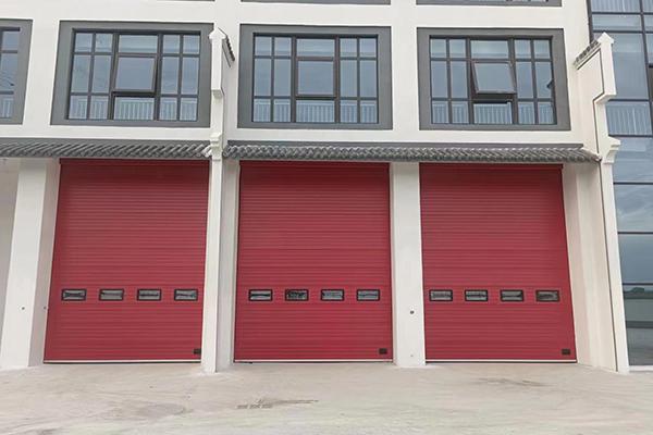 Advantages of sectional door in factory buildings